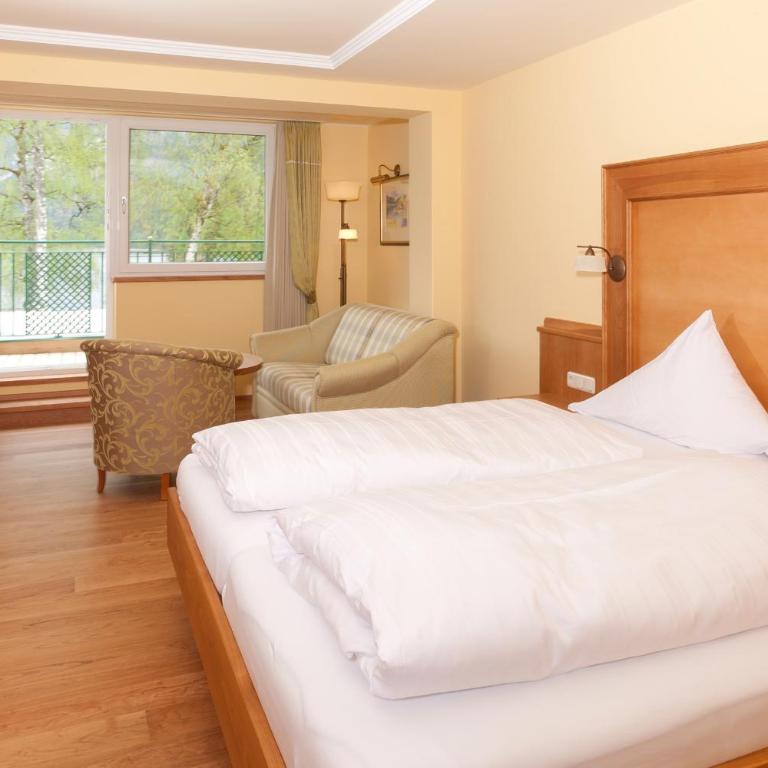 Seevilla Altaussee - Superior Doppelzimmer mit Seeblick - 2
