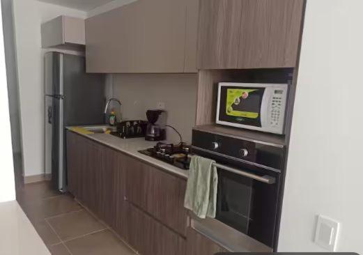 Apartamento moderno con balcón o terraza - Apartamento - 7