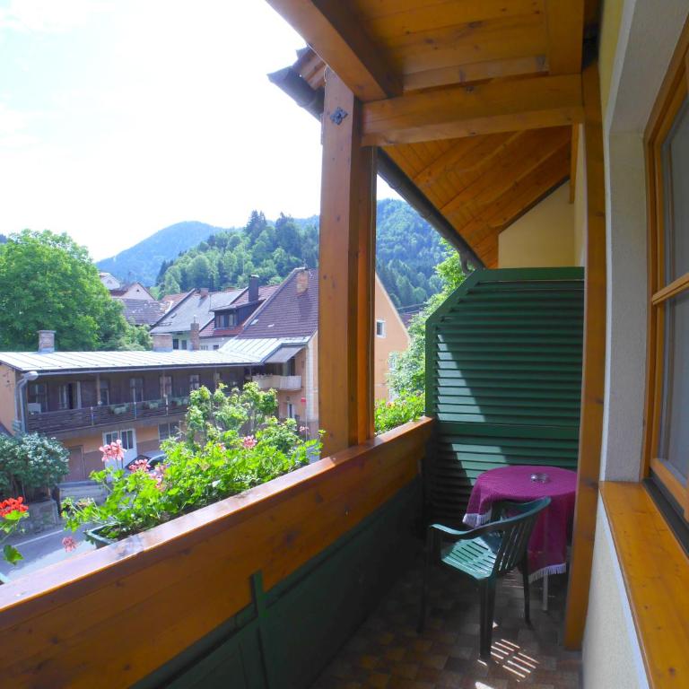 Pension Besser - Einzelzimmer mit Balkon - 6