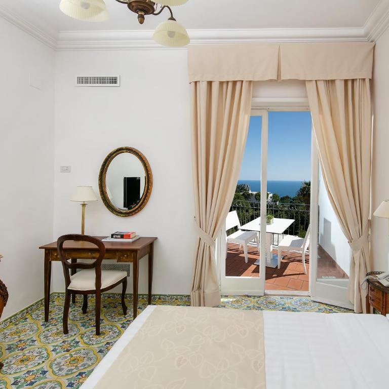 Hotel Syrene - Camera Matrimoniale con Balcone e Vista Mare - 5