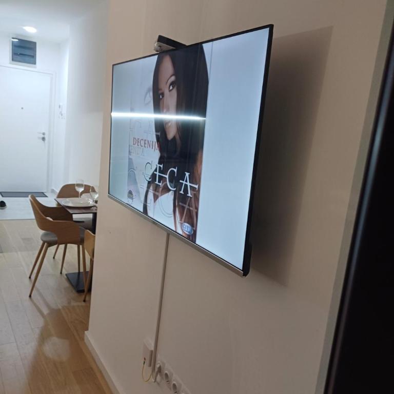 CENTRAL City - Apartman sa Balkonom i Lepim Pogledom - 9