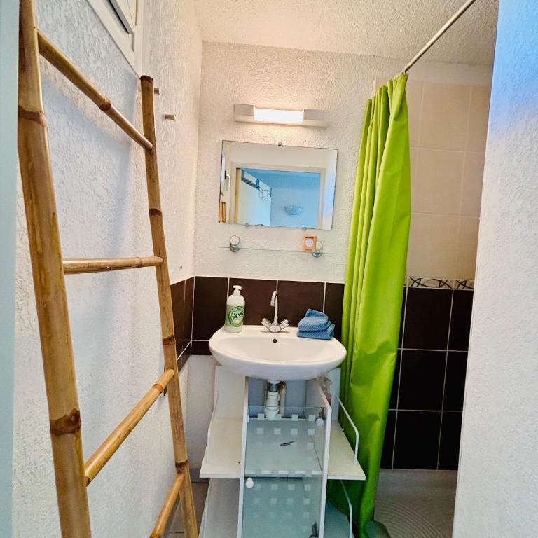 Appart Bord de Mer, Parking privé gratuit,Pour 2 ou 4pers - Apartment mit 1 Schlafzimmer - 17