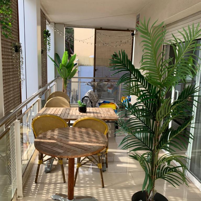 SOLIMAR 10 SALOU Solo FAMILIAS con Parking y piscina - Two-Bedroom Apartment - 8