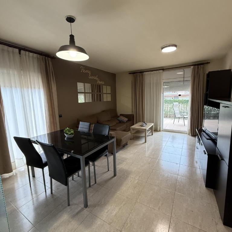 Aquí cabe hasta tu perro… ¡a un paso del mar! - Apartamento con terraza - 1