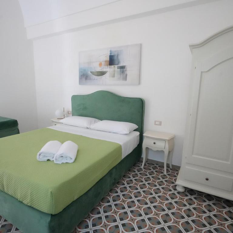 Vista Mare Rooms - Triple Room with Garden View - 2