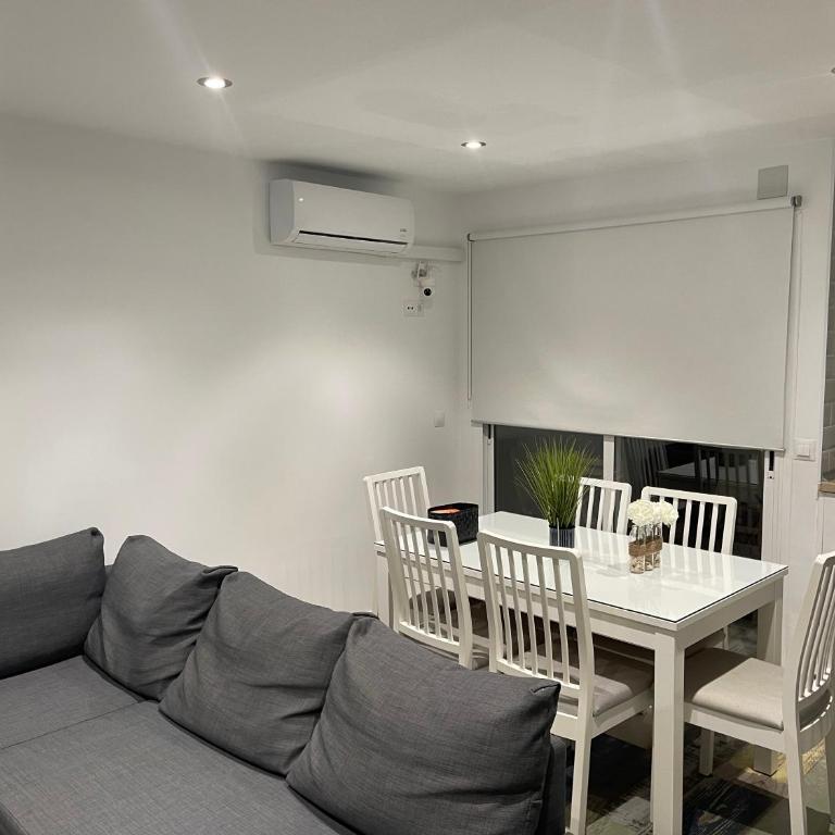Apartamento Urba Roquetas - One-Bedroom Apartment - 2