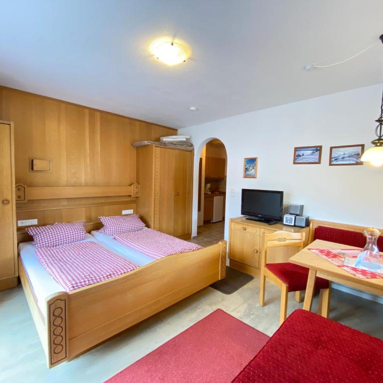 Alpenhaus Julia - Apartment mit 1 Schlafzimmer - 1