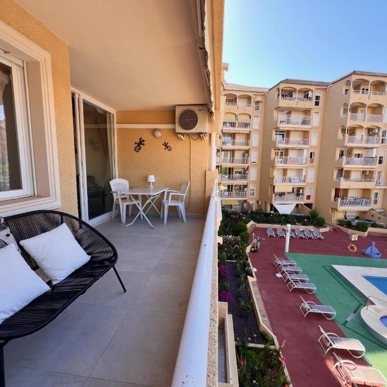 Apartamento en Apolo 7 reformado - Inmodream Calpe - Apartamento con vistas a la piscina - 2