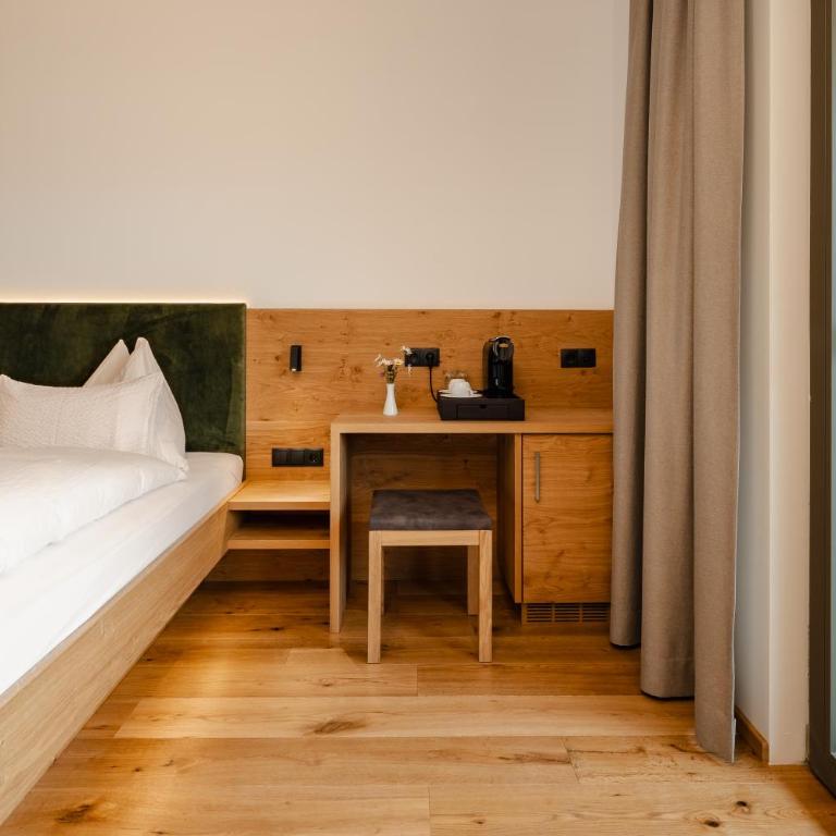 Ferienhof Obergasser und Bergblick - Doppelzimmer mit Balkon und Seeblick - 6