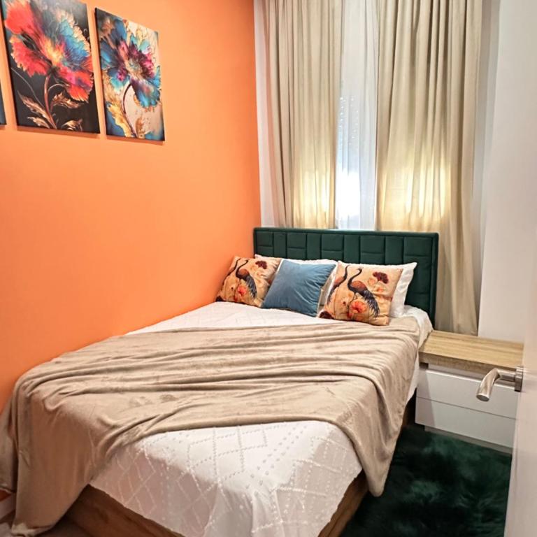 ART DECO BOUTIQUE Julia - Two-Bedroom Deluxe Apartment - 4