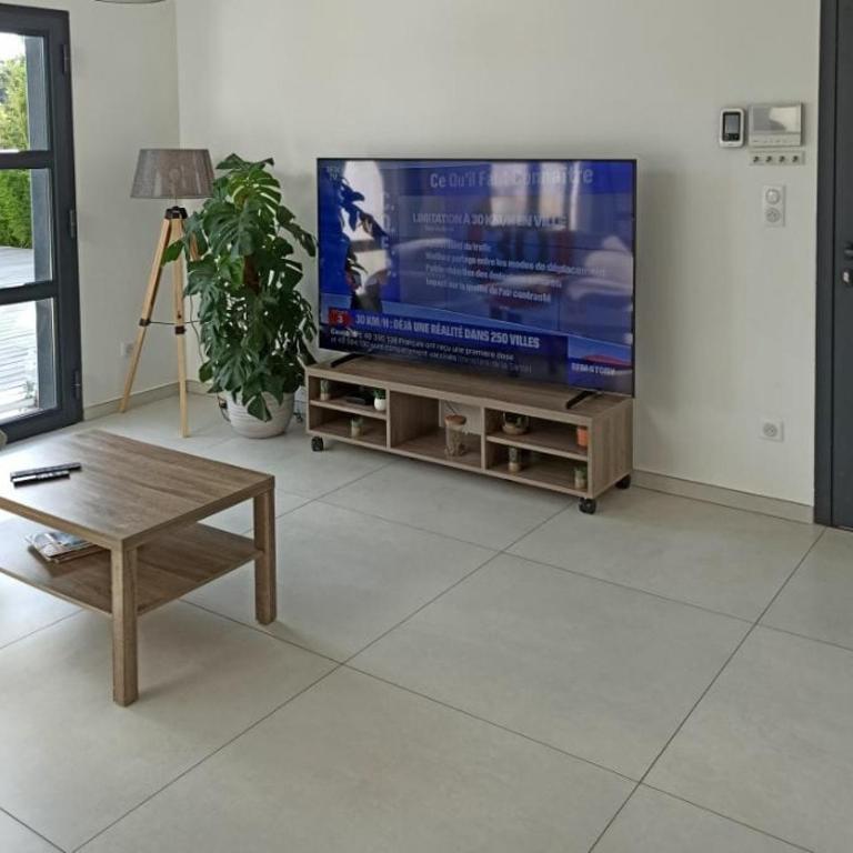 Maison moderne 300m de la plage rochelongue - Villa - 13