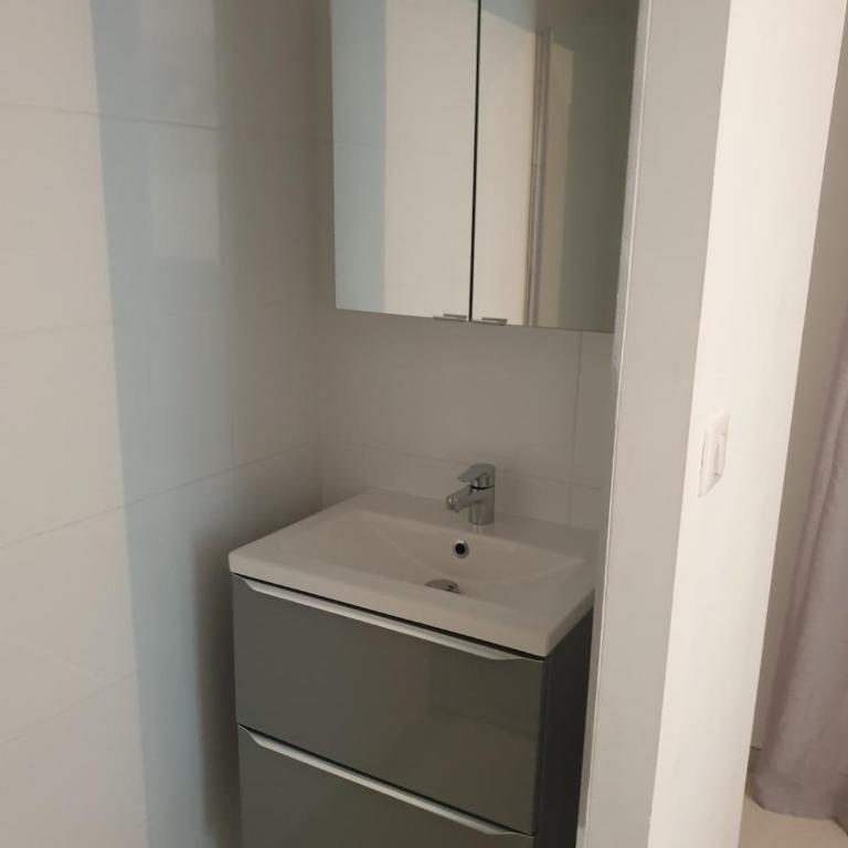 Maison moderne 300m de la plage rochelongue - Villa - 14