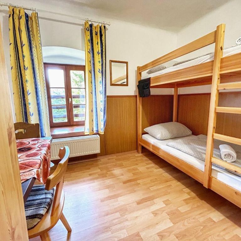 Penzion Black Sheeps Adventures - Zweibettzimmer mit eigenem Bad - 17