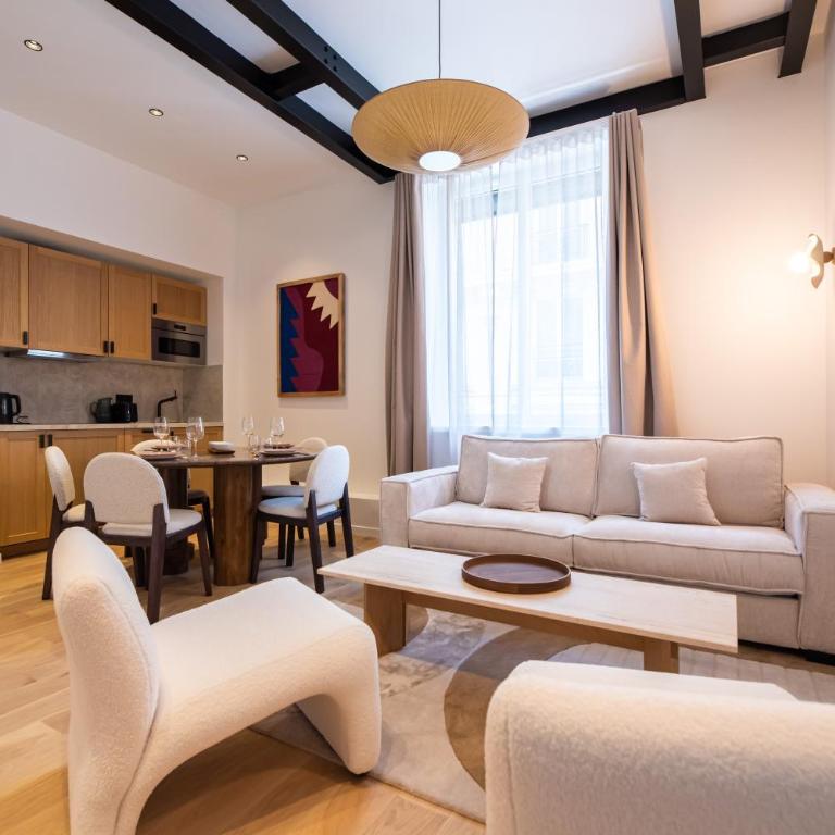 Chic Flat in Paris Center - One-Bedroom Deluxe Apartment - 1