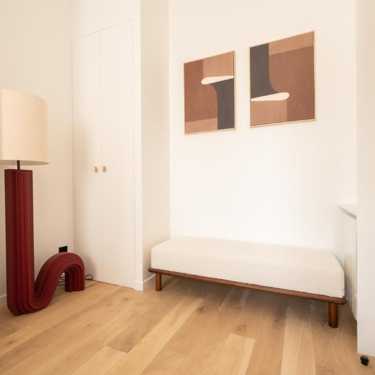 Chic Flat in Paris Center - One-Bedroom Deluxe Apartment - 4