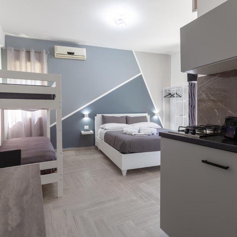 4 Rooms - Camera Quadrupla - 16