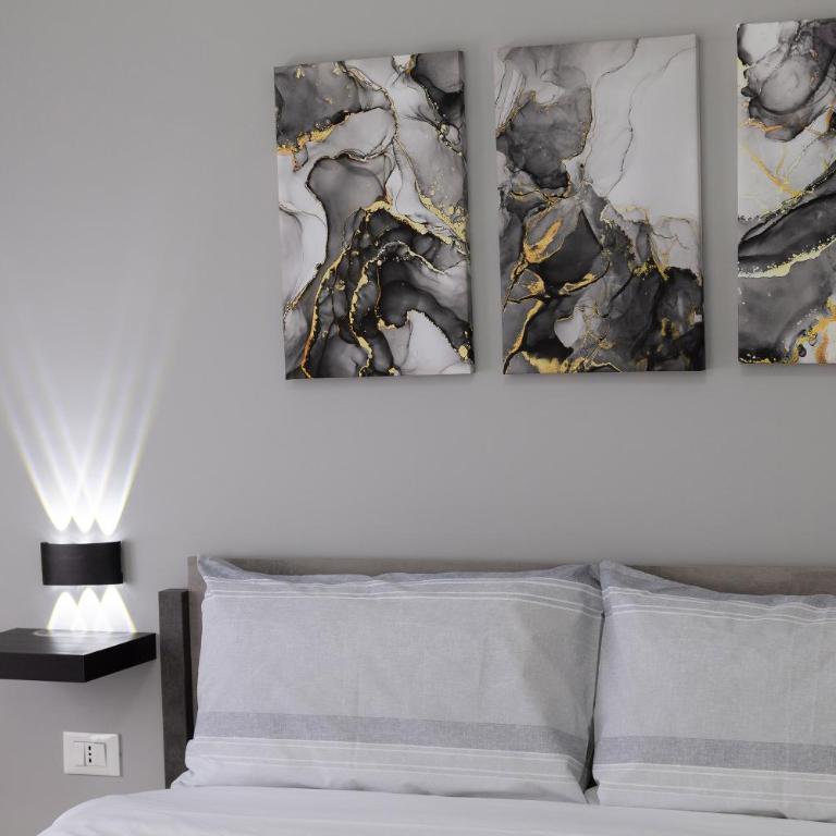 4 Rooms - Camera Matrimoniale con Balcone - 23