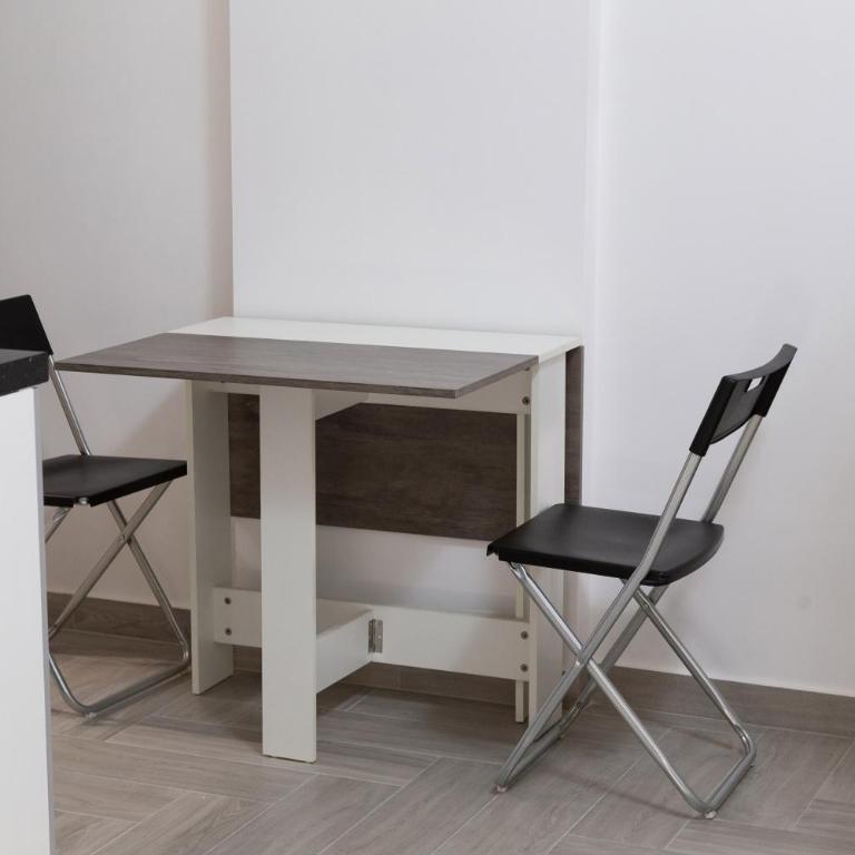 4 Rooms - Camera Quadrupla - 28