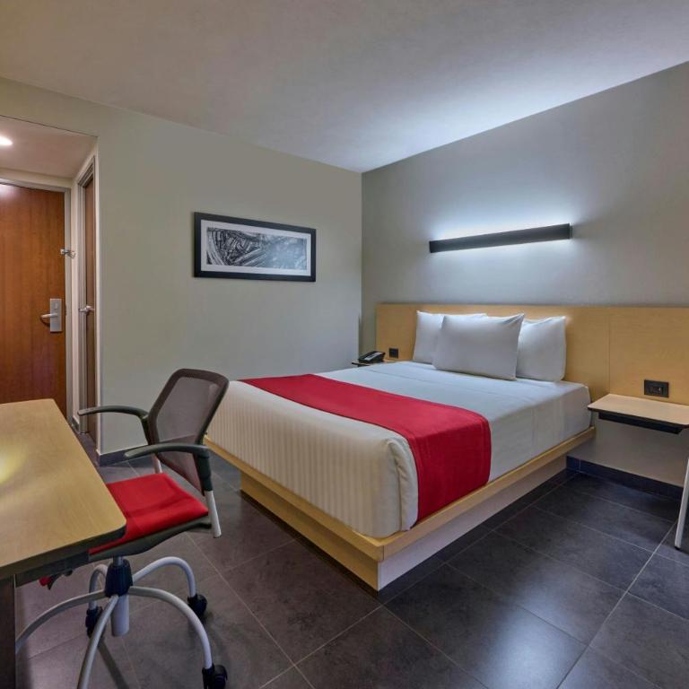 City Express by Marriott La Paz - Habitación con cama grande - 9