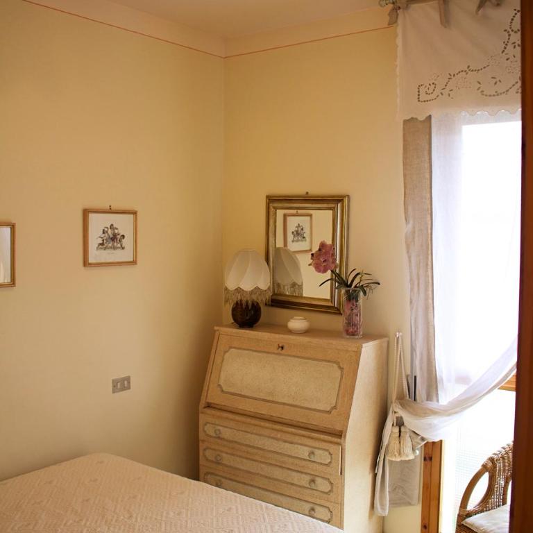 Casetta in Versilia - Appartamento con 2 Camere da Letto e Balcone - 7