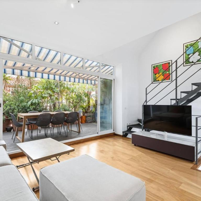 LovelyLoft San Anton - Four-Bedroom House - 1