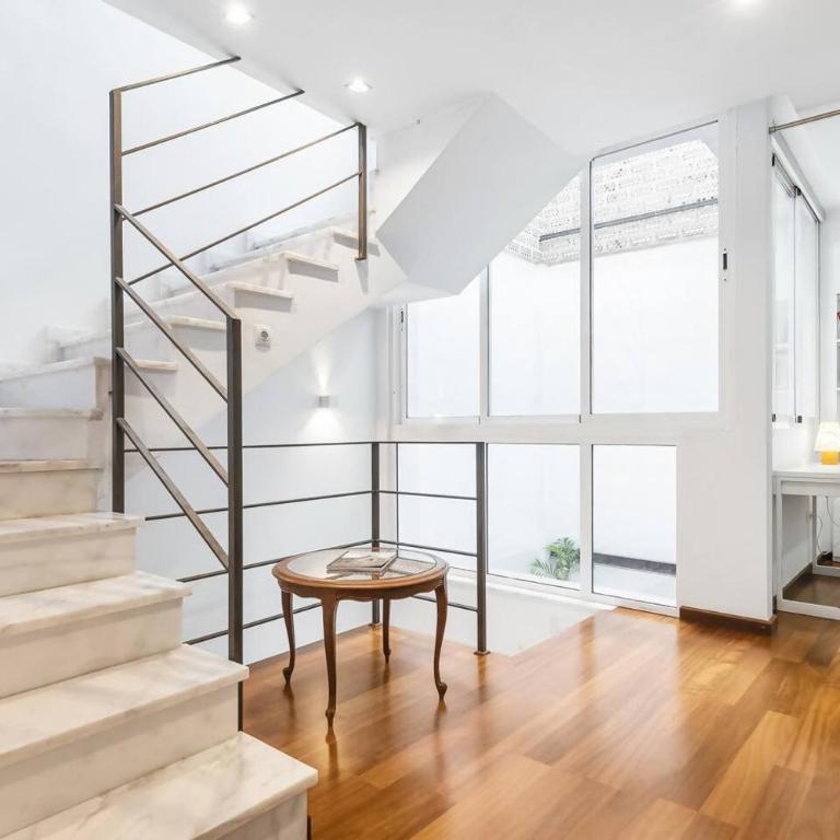 LovelyLoft San Anton - Four-Bedroom House - 26