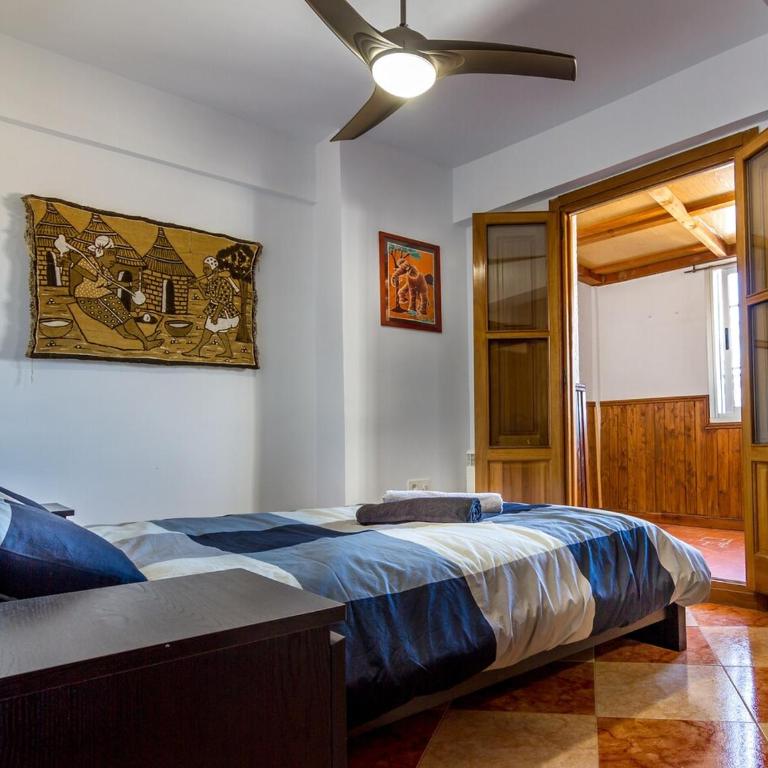 Apt in Albaycin, terrace and views to Sacromonte - Two-Bedroom Apartment with Terrace - 3