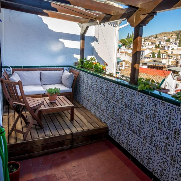 Apt in Albaycin, terrace and views to Sacromonte - Two-Bedroom Apartment with Terrace - 5
