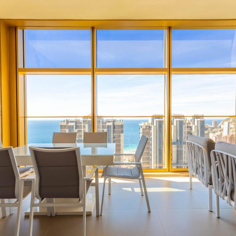 Intempo by Holuxe - 181 - 18th floor - Two-Bedroom Apartment - 86