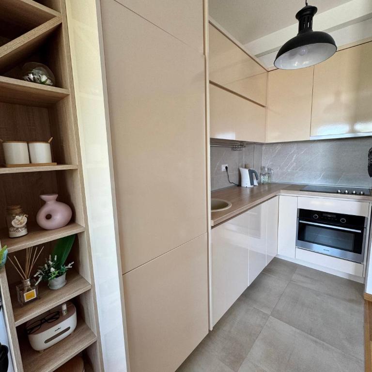 Bečići Relax Apartments - One-Bedroom Apartment - 5