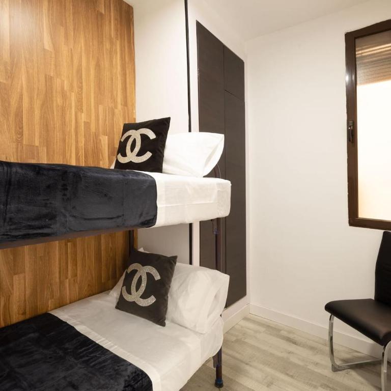 Apartamentos Day Madrid GRAN VIA I - Apartamento de 3 dormitorios con balcón - 5