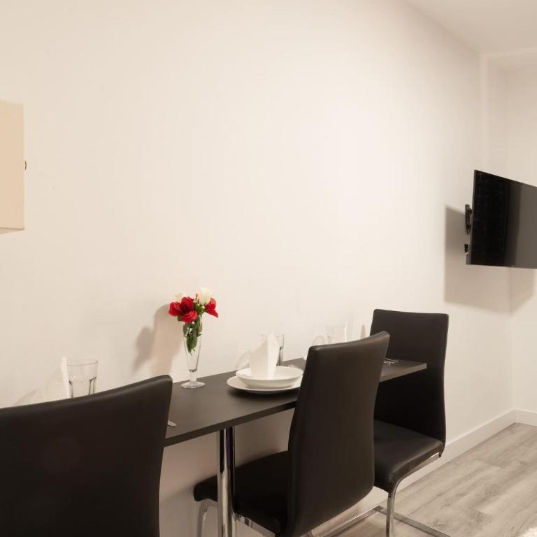 Apartamentos Day Madrid GRAN VIA I - Estudio Superior - 4