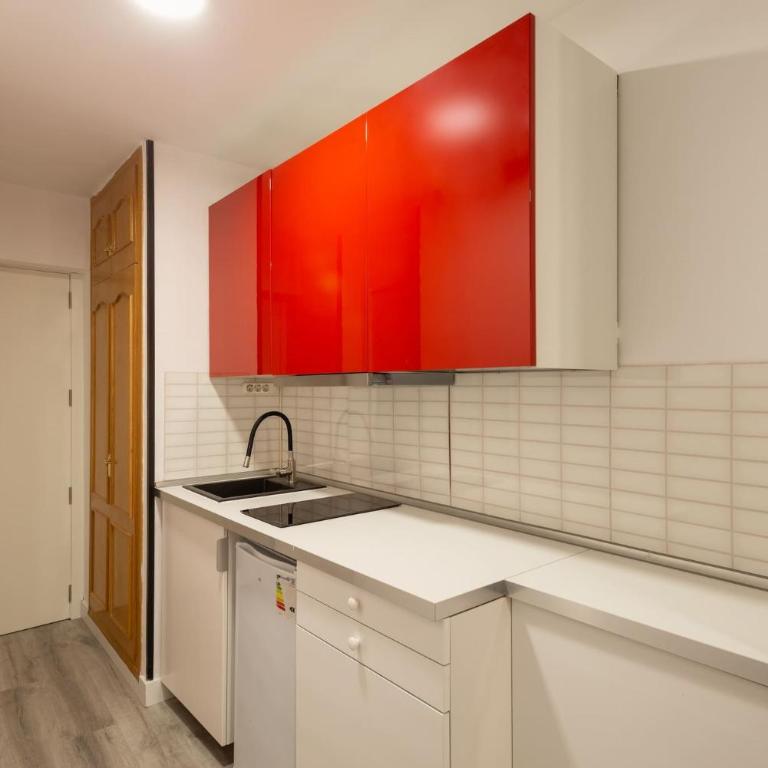 Apartamentos Day Madrid GRAN VIA I - Estudio Superior - 6