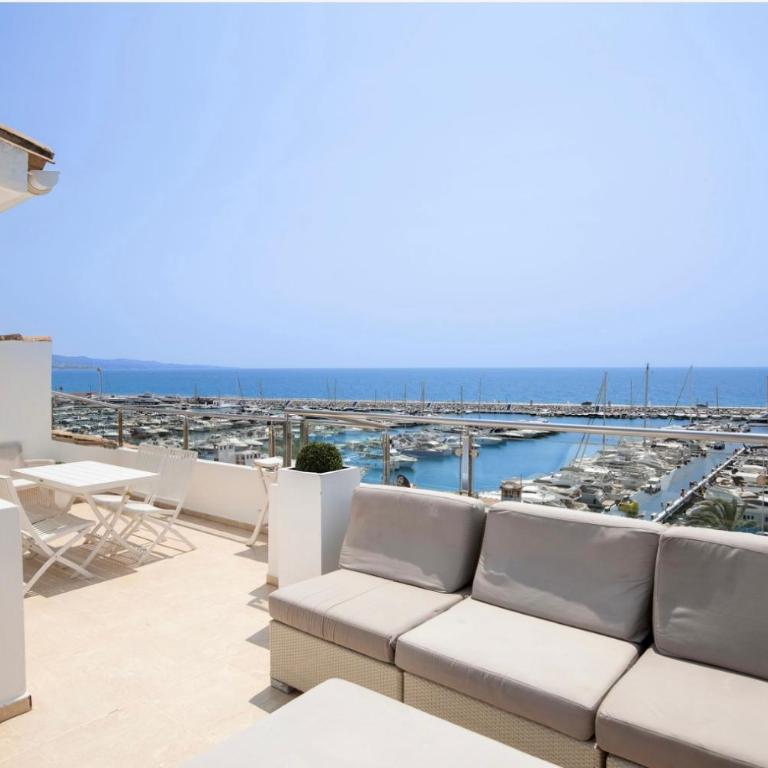 Puerto Banus, Marbella, Penthouse Apartment, Near Golf - Apartamento - 16