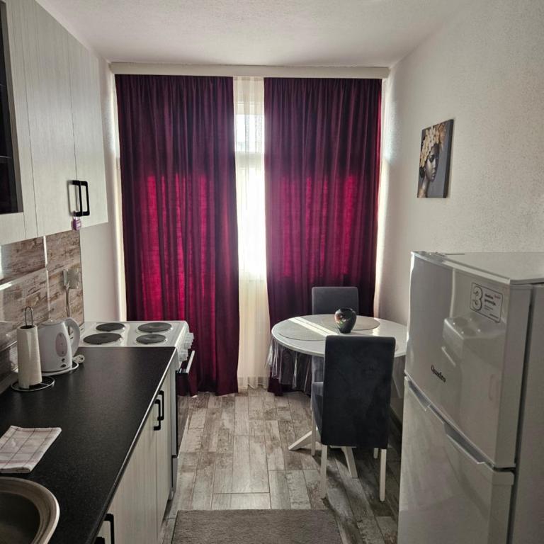 Apartman Annie - One-Bedroom Apartment - 12