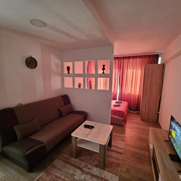 Apartman Annie - One-Bedroom Apartment - 3