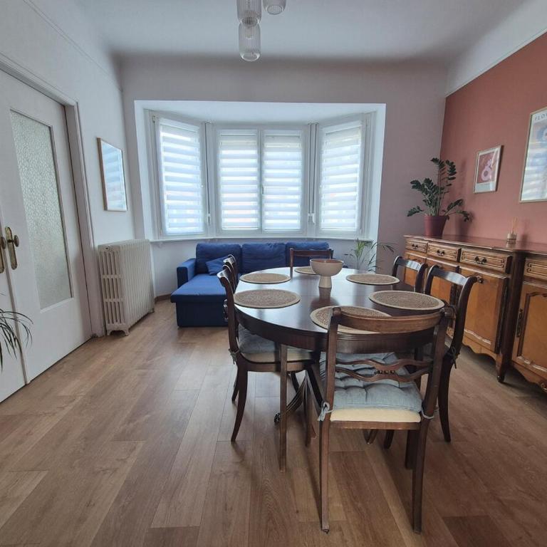 Appartement en centre-ville à 5mn de la plage - Appartement 2 Chambres - 3