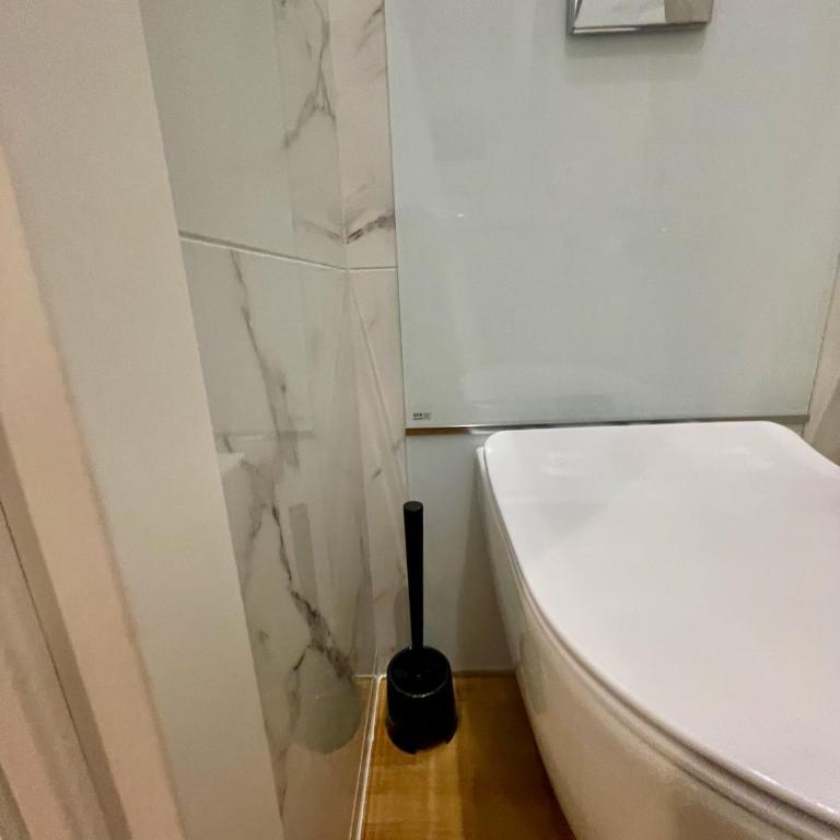 Evy’s Rooms - Camera Matrimoniale con Bagno Privato - 23