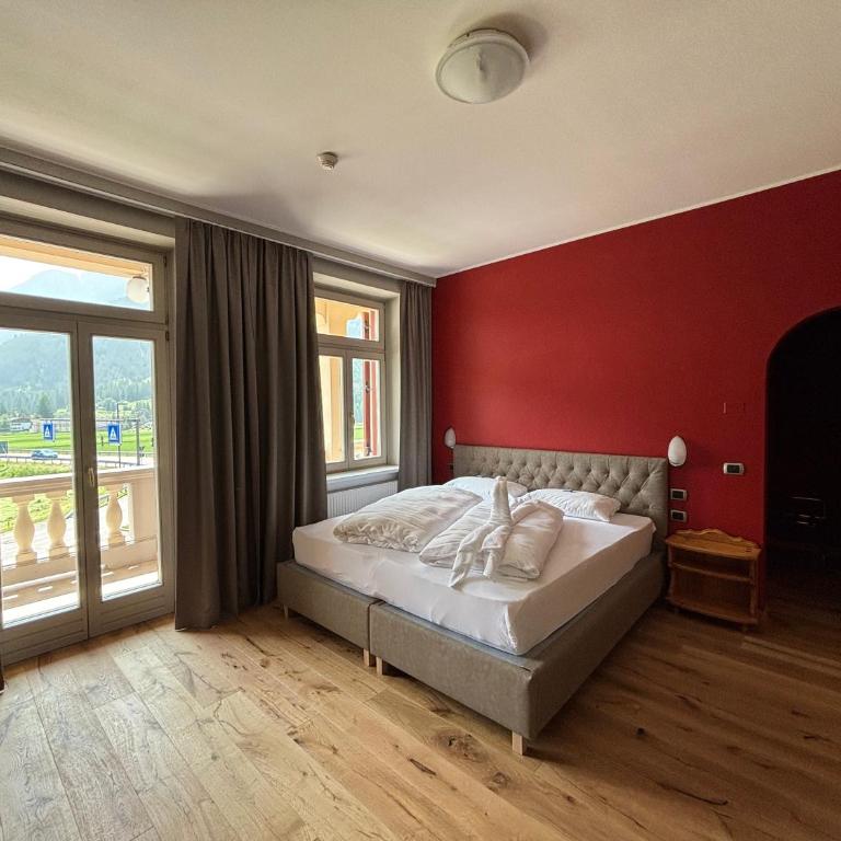 Hotel Savoia - Camera Skyline Dotata di Balcone con Vista sulle Dolomiti - 1
