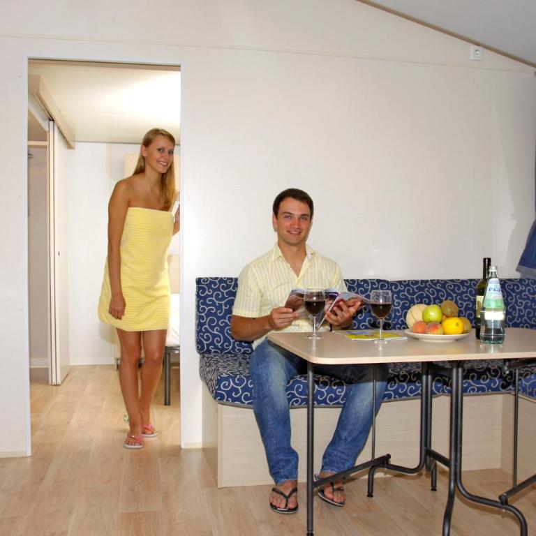 Camping Siena Colleverde - Casa Mobile con 2 Camere da Letto - 5