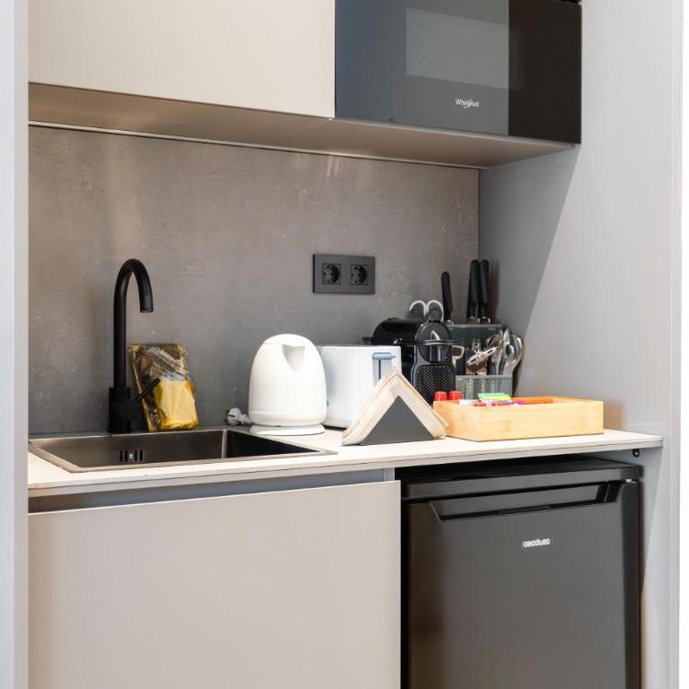 Dobo Madrid Moncayo - Small Double Room - 2