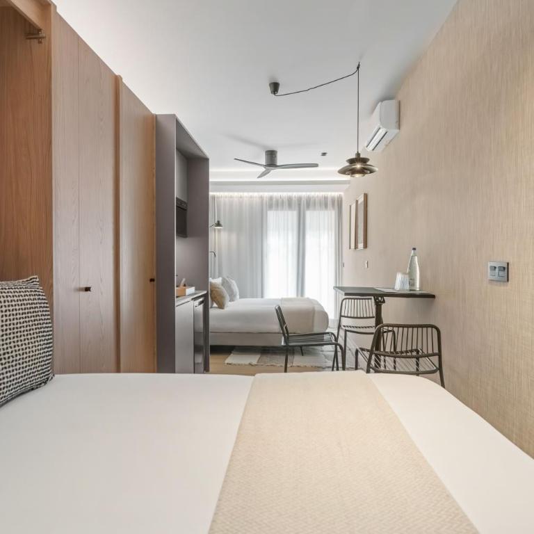 Dobo Madrid Moncayo - Large Double Room - 12