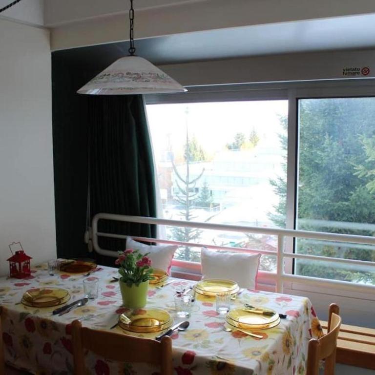Parcheggio privato, Natura, relax e avventura a Marilleva 1400 - HU - Appartamento con 2 Camere da Letto e con Vista Montagna - 12
