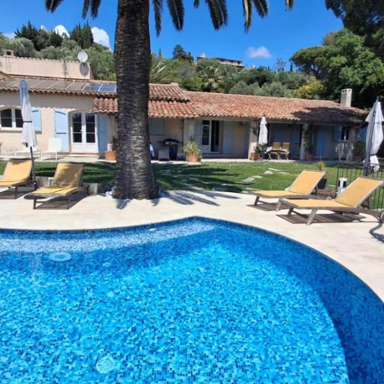 LE KEY WEST maison de charme avec splendide jardin et piscine magnifique, Mougins près de Cannes - Villa - 12