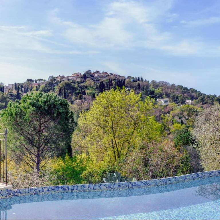 LE KEY WEST maison de charme avec splendide jardin et piscine magnifique, Mougins près de Cannes - Villa - 10