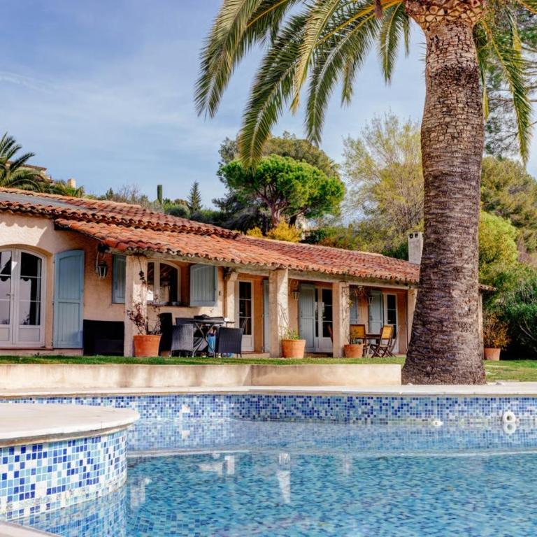 LE KEY WEST maison de charme avec splendide jardin et piscine magnifique, Mougins près de Cannes - Villa - 9