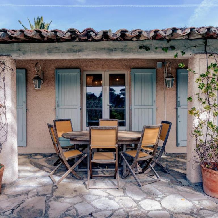 LE KEY WEST maison de charme avec splendide jardin et piscine magnifique, Mougins près de Cannes - Villa - 6
