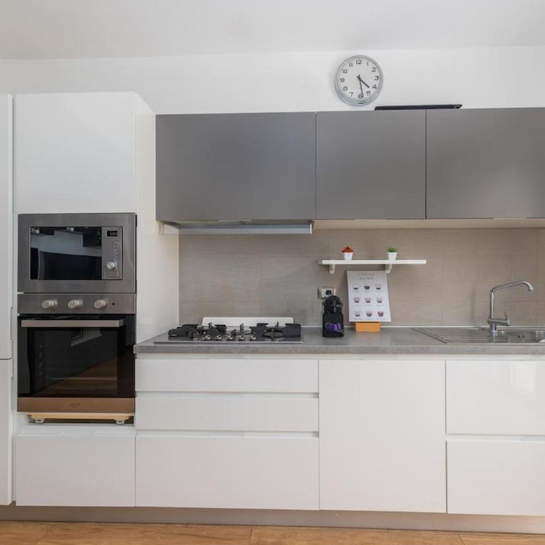 Chic Suite near the center,wifi,comfort,parking - Appartement 1 Chambre - 6