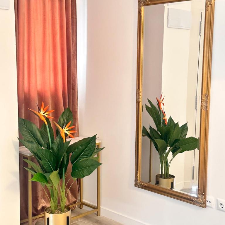 ART DECO BOUTIQUE Julia - Two-Bedroom Deluxe Apartment - 26