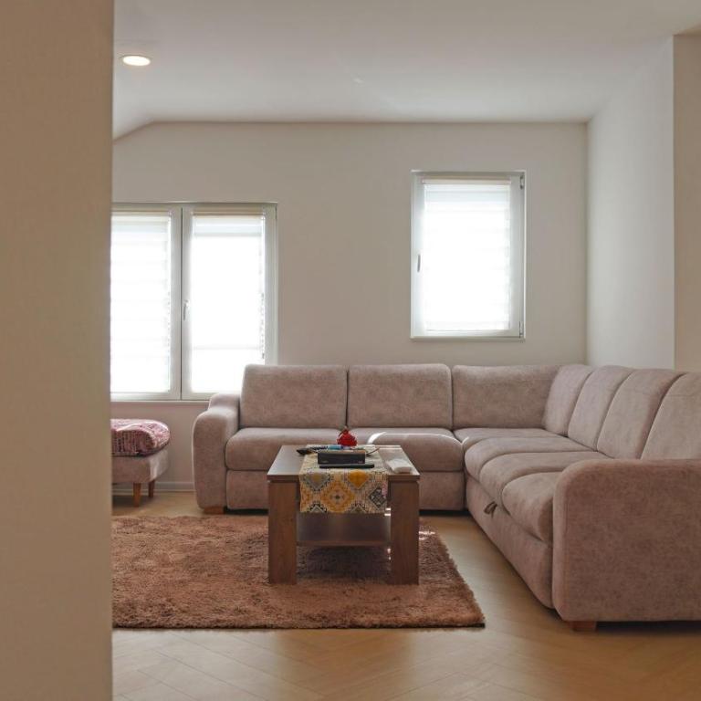 Twins Land - Apartment with Swimming Pool - 8